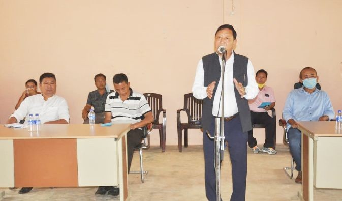 Advisor Namri Nchang addressing the consultative meeting with village leaders held at Kuki Inpi Nagaland Hall, Ahthibung on September 4. (DIPR Photo)